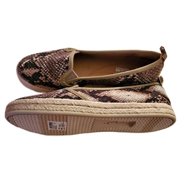 Clarks Women's Azella Theoni Slip-On Loafers, Woman's Flats NIB - Picture 3 of 3